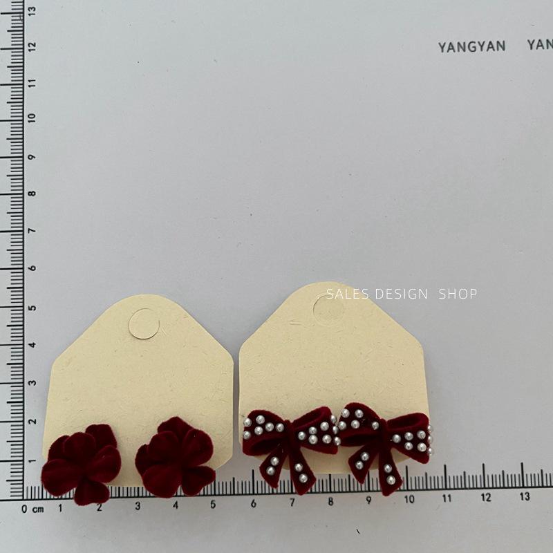 Retro Burgundy Bowknot Stud Earrings - Niche, Sweet, and High-End for Autumn/Winter 2025
