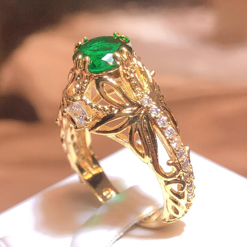 New Vintage Emerald Zirconia Hollow Ring Female Party Birthday Fashion Jewelry Gift