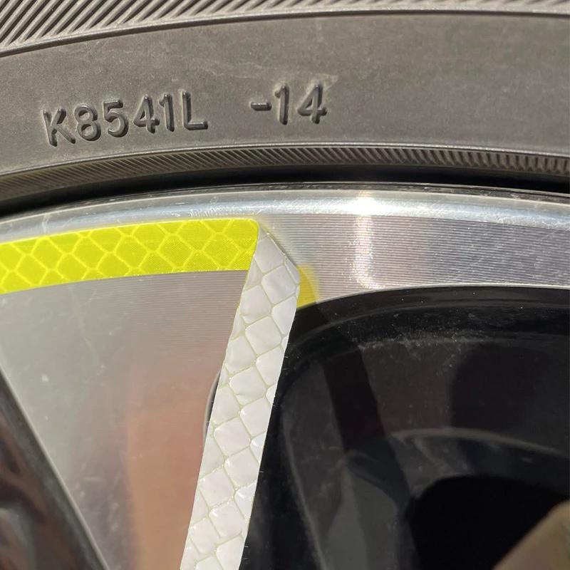 5/20pcs Car Wheel Hub Reflective Sticker Tire Rim Reflective Strips Luminous Sticker for Night Driving Car-Styling Accessories