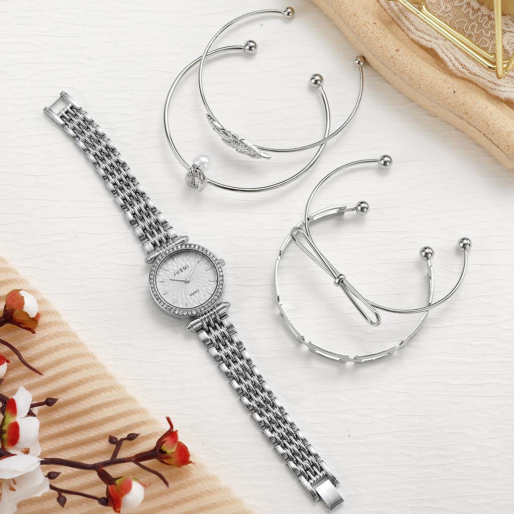 Ladies' Simple Fashion Trendy Temperament High-end New Watch Bracelet Five-piece Set Hot Sale Niche Design Sense Round D