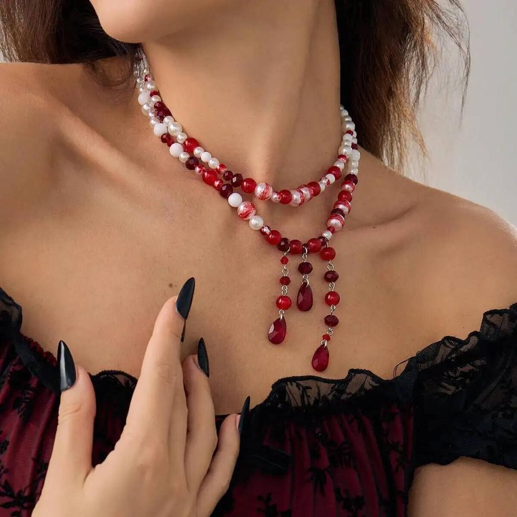 IngeSight.Z Goth Rotblutmuster Imitation Perlen Quaste Anhänger Halskette Damen Exquisiter Kristallperlen Choker Halloween Schmuck