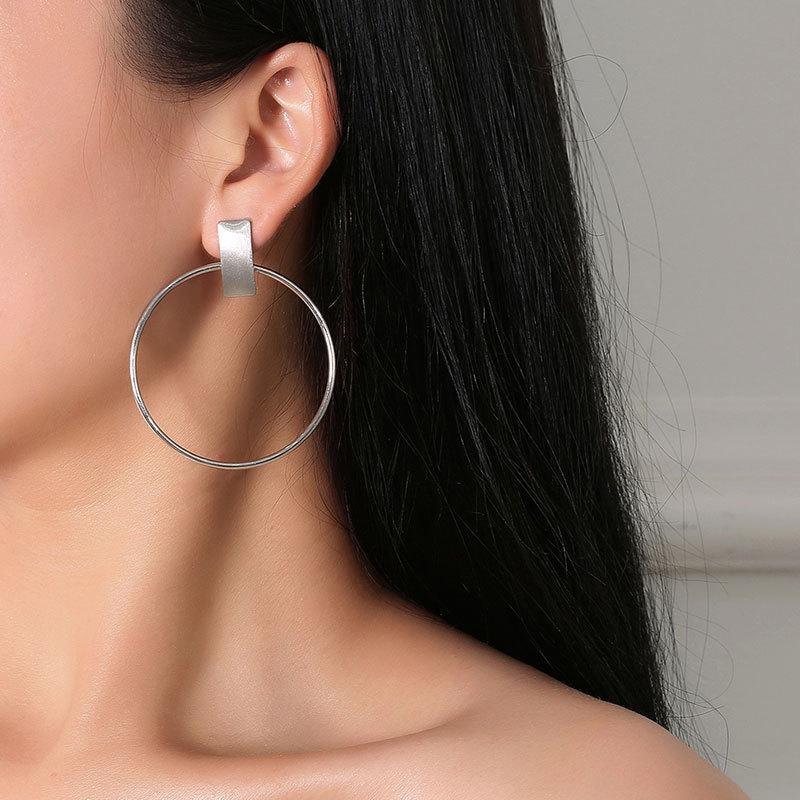 

Korean and Japanese Style Simple Round Metal Circle Earrings