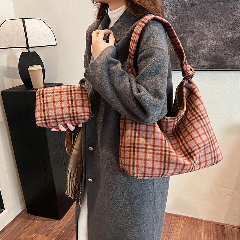 Winter new fashion dumpling bag versatile casual shoulder versatile women's bag