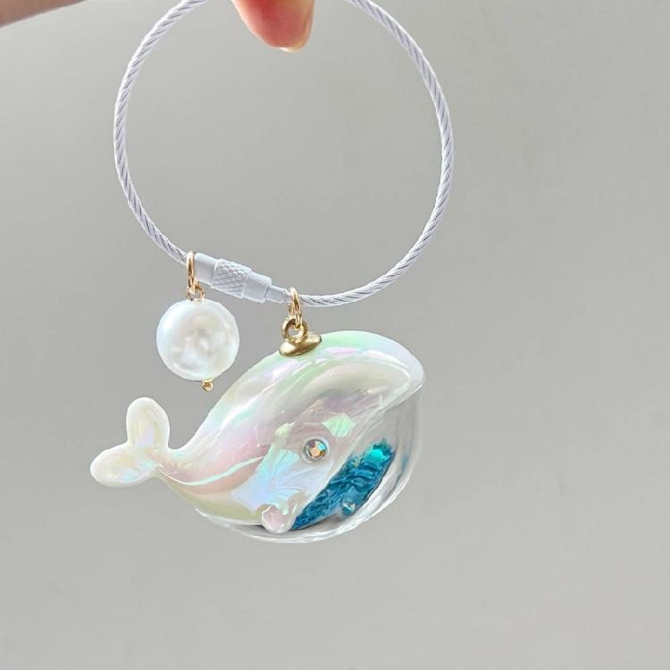 Pack of 2 Whale Keychains Bag Pendant Backpack Pendant Acrylic Texture Suitable for Couples and Individual Style