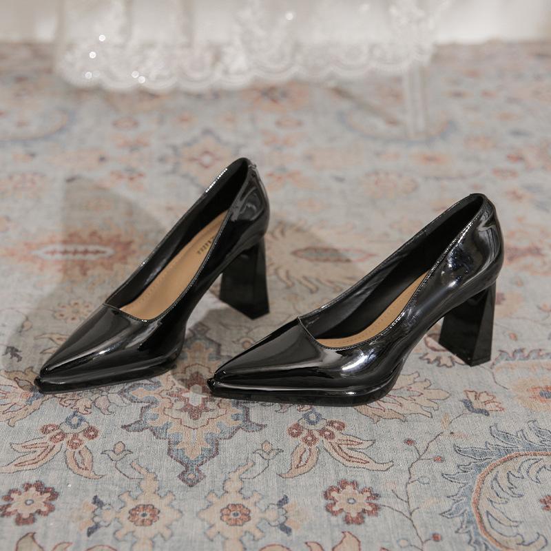 A596-2 burgundy waterproof table high heels spring and summer new French fashionable professional thick heel sexy temperament single shoes