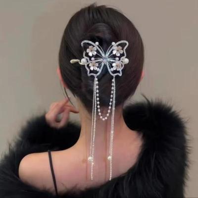 Rhinestone Tassel Grab Clip Korean Version Minimalist Shiny and Elegant Hair Accessory Elegant Butterfly Pearl Design Accessory