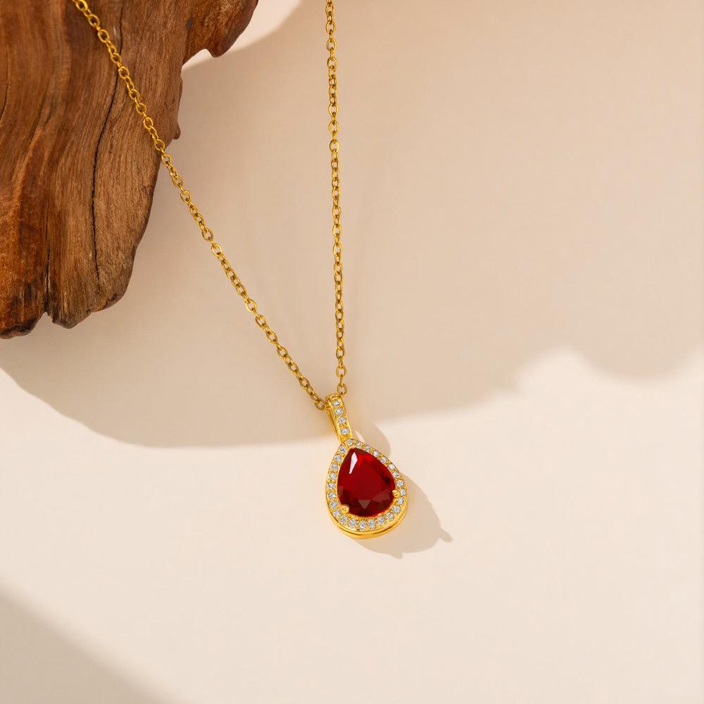 Korean Style Zirconia Water Drop Necklace: Fashionable, Versatile Clavicle Chain with Exquisite Light Luxury Design for Women