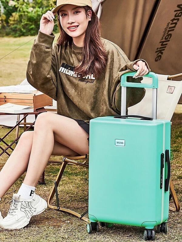 

MGOB PC Hard Shell Spinner Luggage