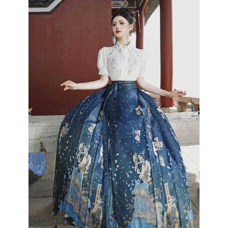 Chinese Style Embroidered Hanfu: Short-Sleeved Top & Gradient Dark Green Horse-Face Skirt Set