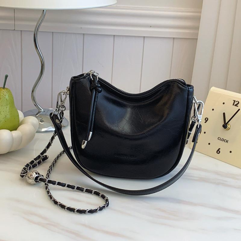 Ielgy Portable Small Square Bag Fashionable All-Match Chain Crossbody Bag