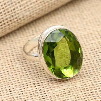 Erstaunlicher Peridot-Edelstein, handgefertigter Ringschmuck aus 925er Sterlingsilber