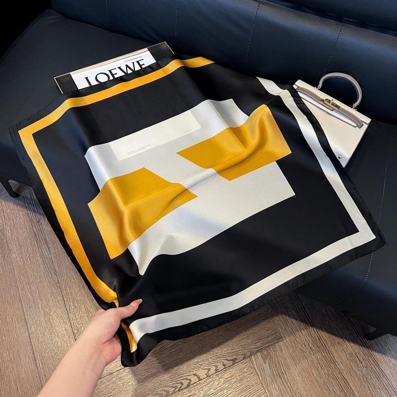 New silk scarf women's fashion versatile high-end small square scarf Korean version neck protection scarf spring and autumn retro scarf binding bag