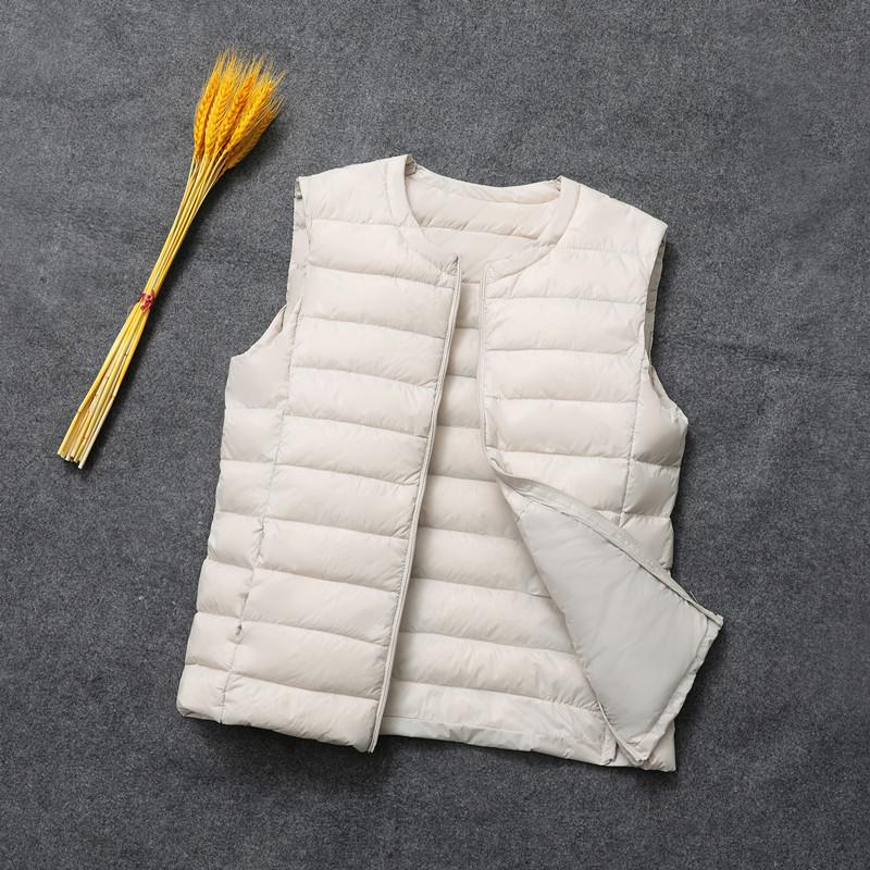 Plus-Size Women's Lightweight White Duck Down Vest for Middle-Aged and Elderly
