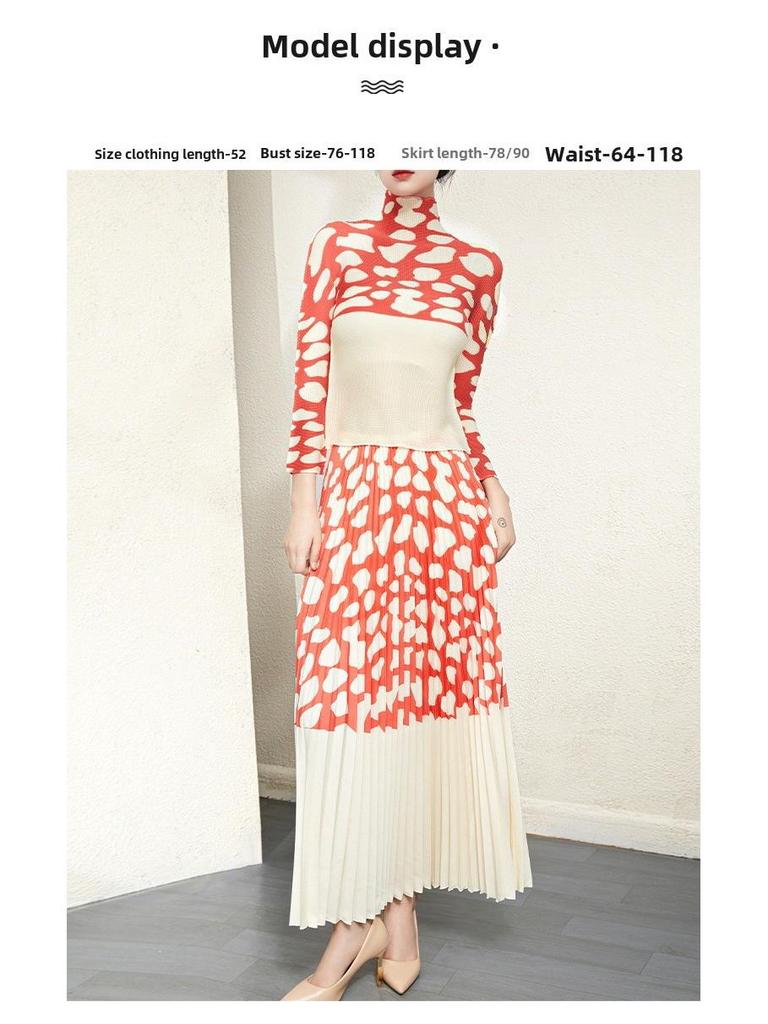 Dámský elastický plisovaný dvoudílný oblek Miyake 2024 - Omlazující, stylová jarní/podzimní móda