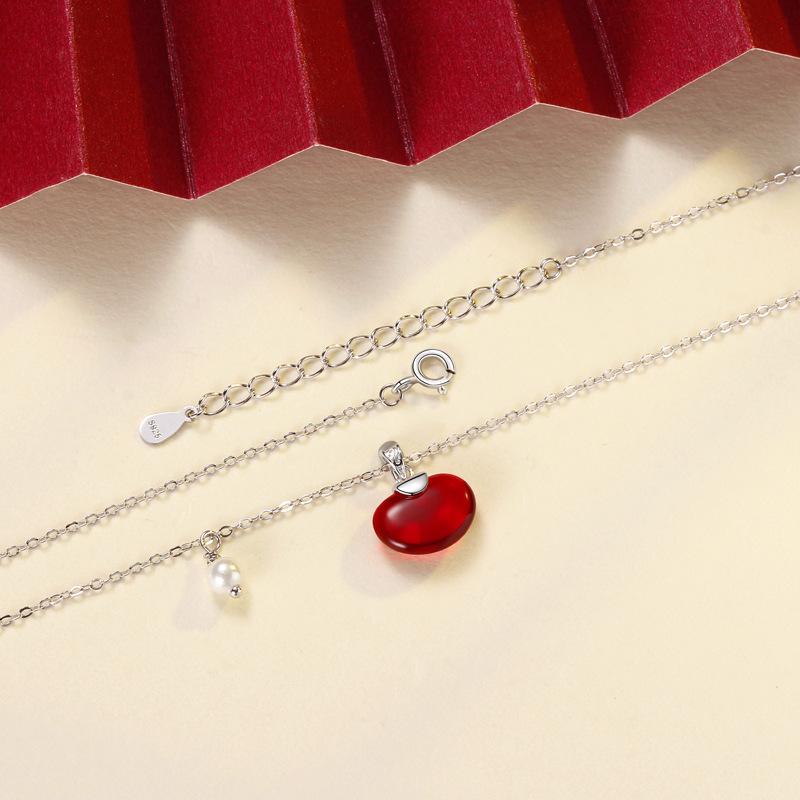 Acacia bean necklace female retro niche design sense glazed red bean pendant temperament with a piece of jewelry