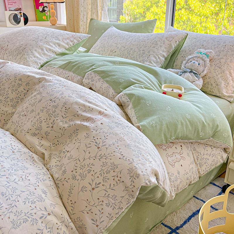 Bedding Four-piece Set, Cotton Pure Cotton Floral Quilt Cover, Bed Sheet Dormitory Three-piece Set