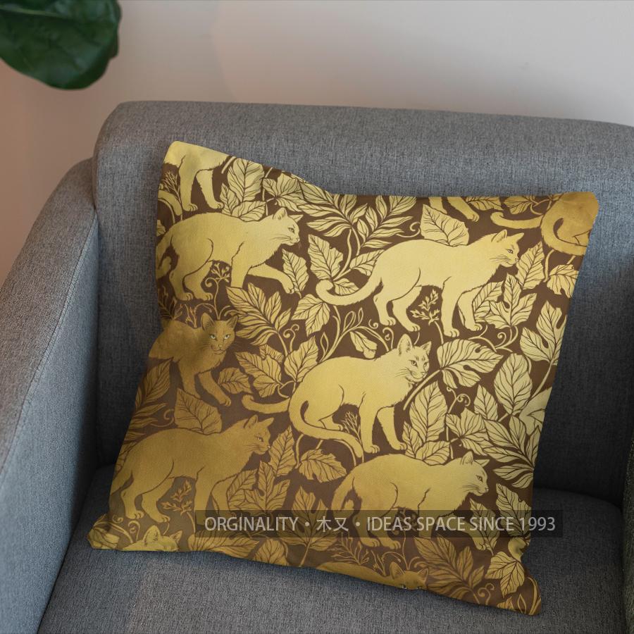 2D Cute Golden Cats With Leaves Pillow Cover Pattern Cushion Cover Suitable For Sofa Bedroom Car Pillow Cover