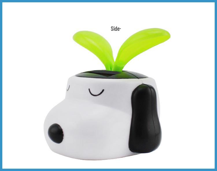 Solar-Powered Cartoon Dog Car Ornament - Cute Shaking Head Decoration