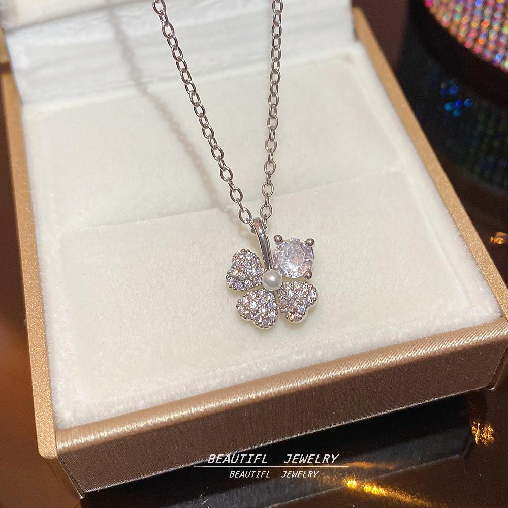 18K Gold Titanium Rhombus Clavicle Chain Necklace - Women’s Trendy Geometric Choker Pendant