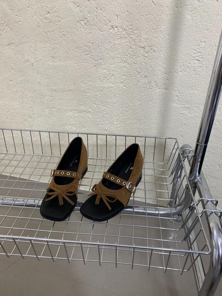 Neue Retro-Sandalen für Damen, Herbst 2025: Gürtelschnalle, 5,5 cm Zehenhöhenverstärkung, römische Sandalen, ideal für Pendler.