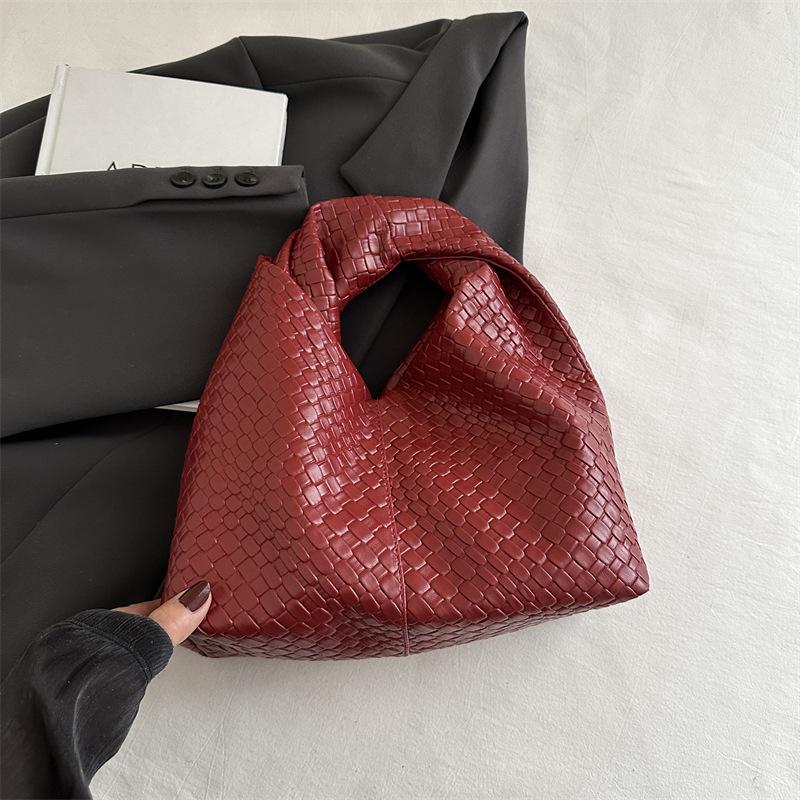 

2025 новая мода весна и лето нишевая простая сумка подмышку модная сумка-тоут женская мода для поездок на работу на плечо женская сумка красный