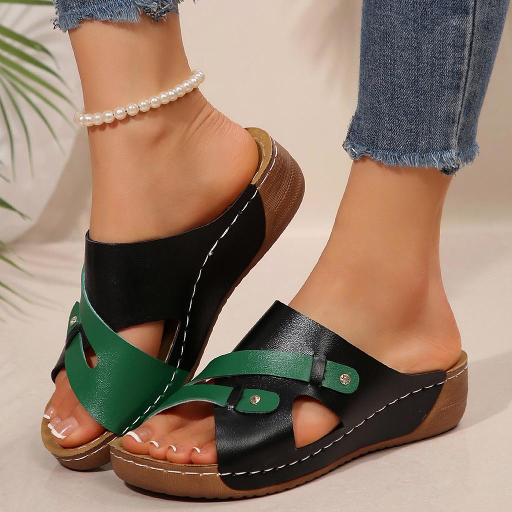 Fashion Women Wedges Platform Slippers 2025 Summer New Peep Toe Rome Shoes For Women Low Slippers Heeled Beach Sandals Slides Women