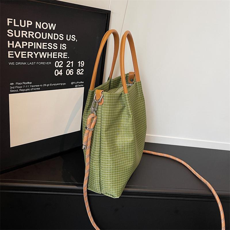 Vintage Plaid Tote Bag Women's Handbag Commuter Large Capacity Shoulder Bag