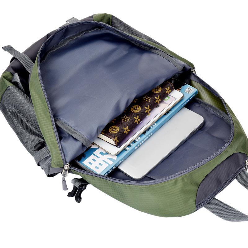 Unisex 40L Water-Repellent Hiking Backpack for Travel and Mountaineering