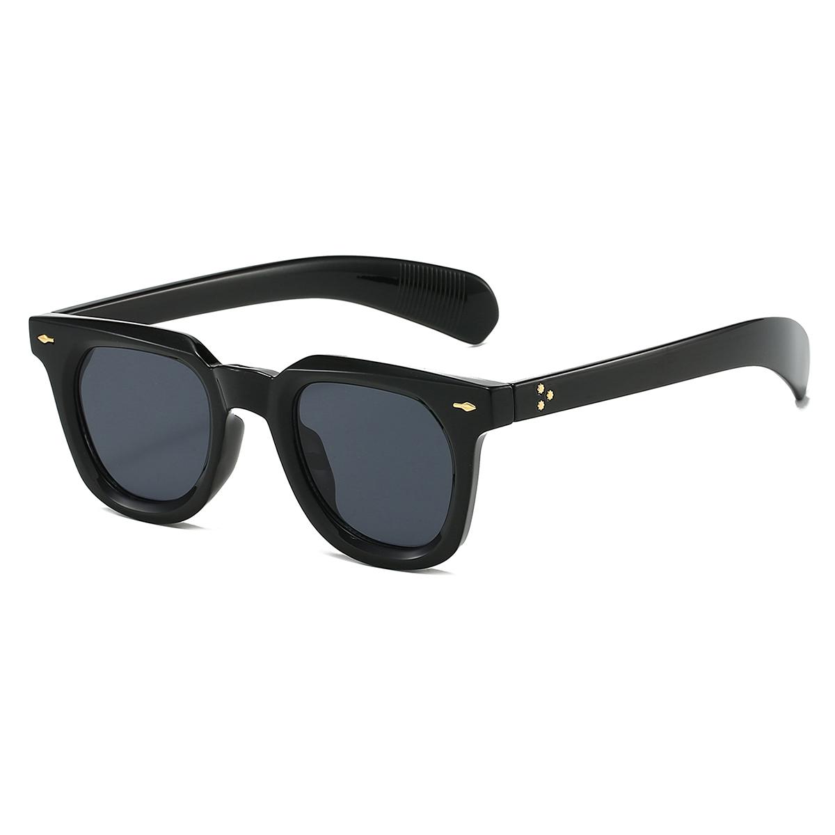 

Women S Retro Square Rivets Glasses Decor Hip Pop Punk Trends Hiking Sunglasses Trendy Solid Color Men Uv400 Eyewear 1PC