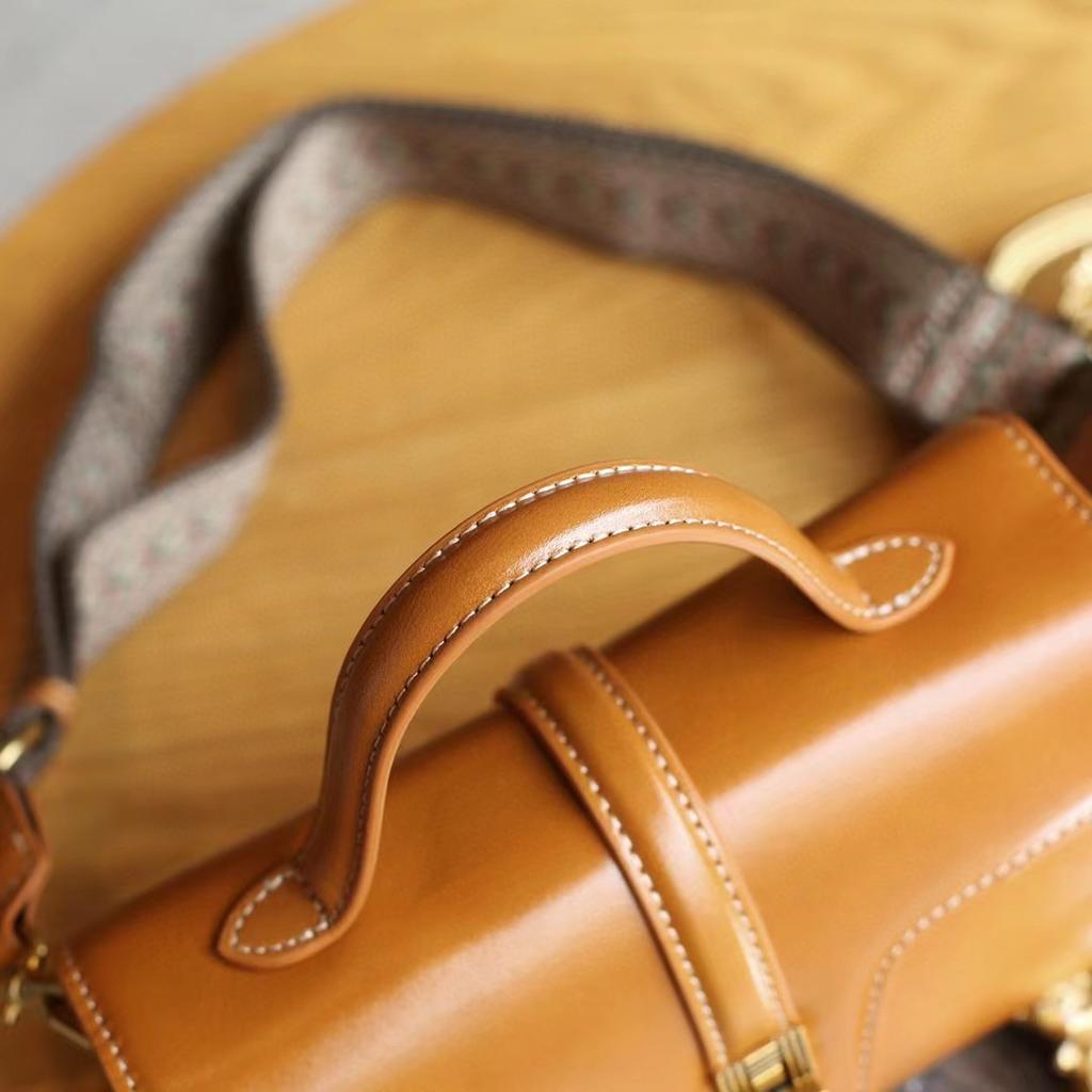 Genuine Leather Bag for Women, New Niche Original High-end Women's Bag, Light Luxury Retro Cambridge Handbag, Crossbody Small Bag