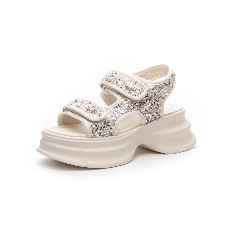 Small platform sandals women's 2025 summer wear new fashionable versatile muffin height increase casual sports women's shoes