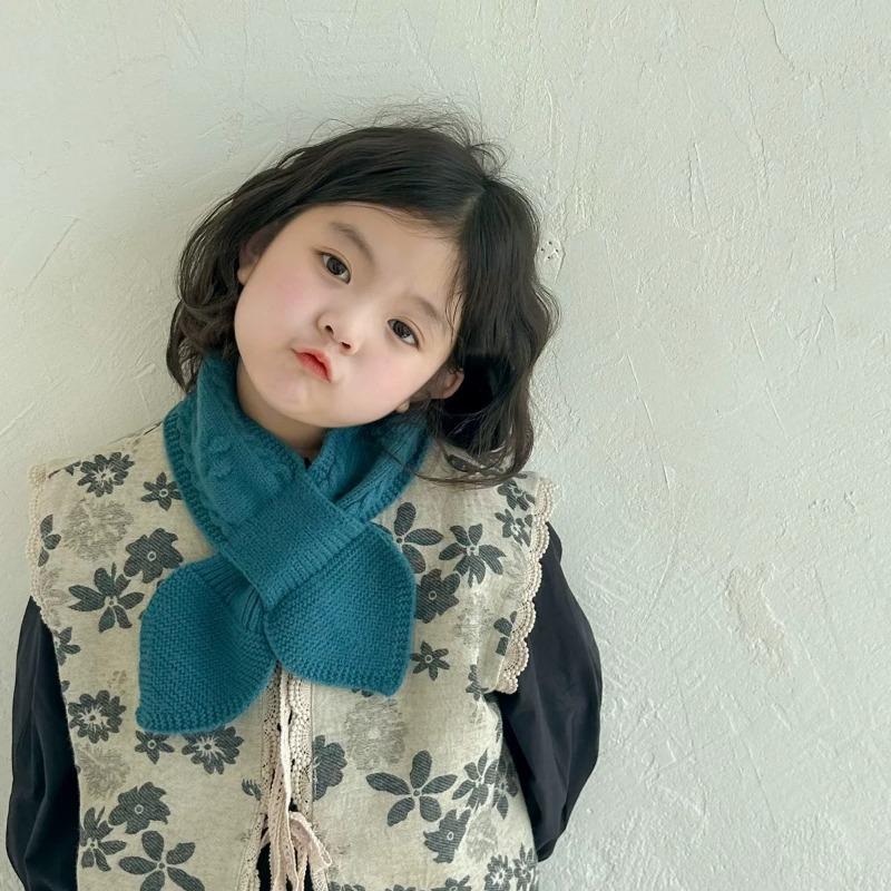 Korean Fashion Simple Solid Color Baby Scarf Neck Warmer Thermal Winter Scarf for Toddlers Casual Solid Color Windproof Design Kids Scarf