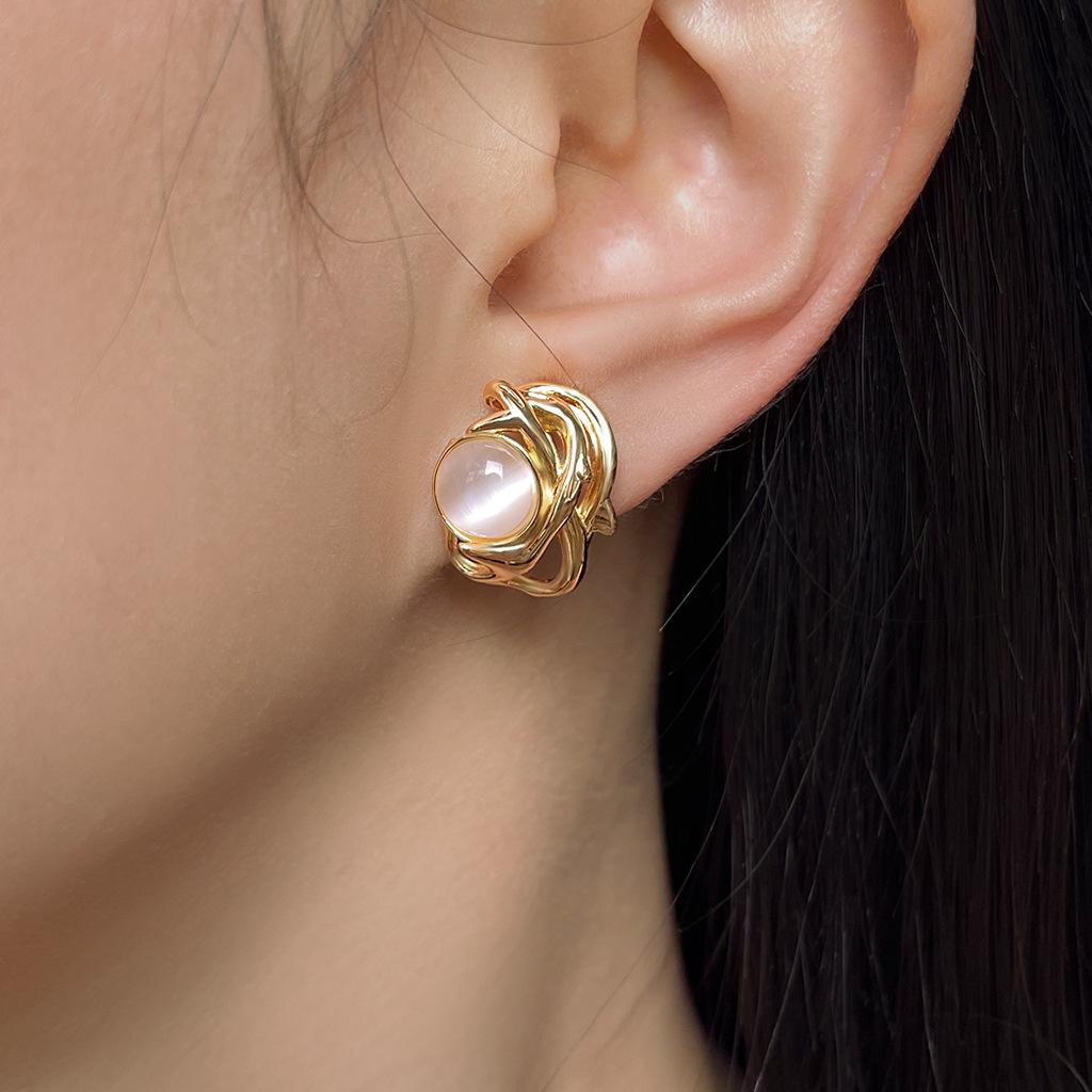 Thorns 18k Gold Geometric Cat's Eye Stone Stud Earrings - Elegant, Luxurious Style for Women