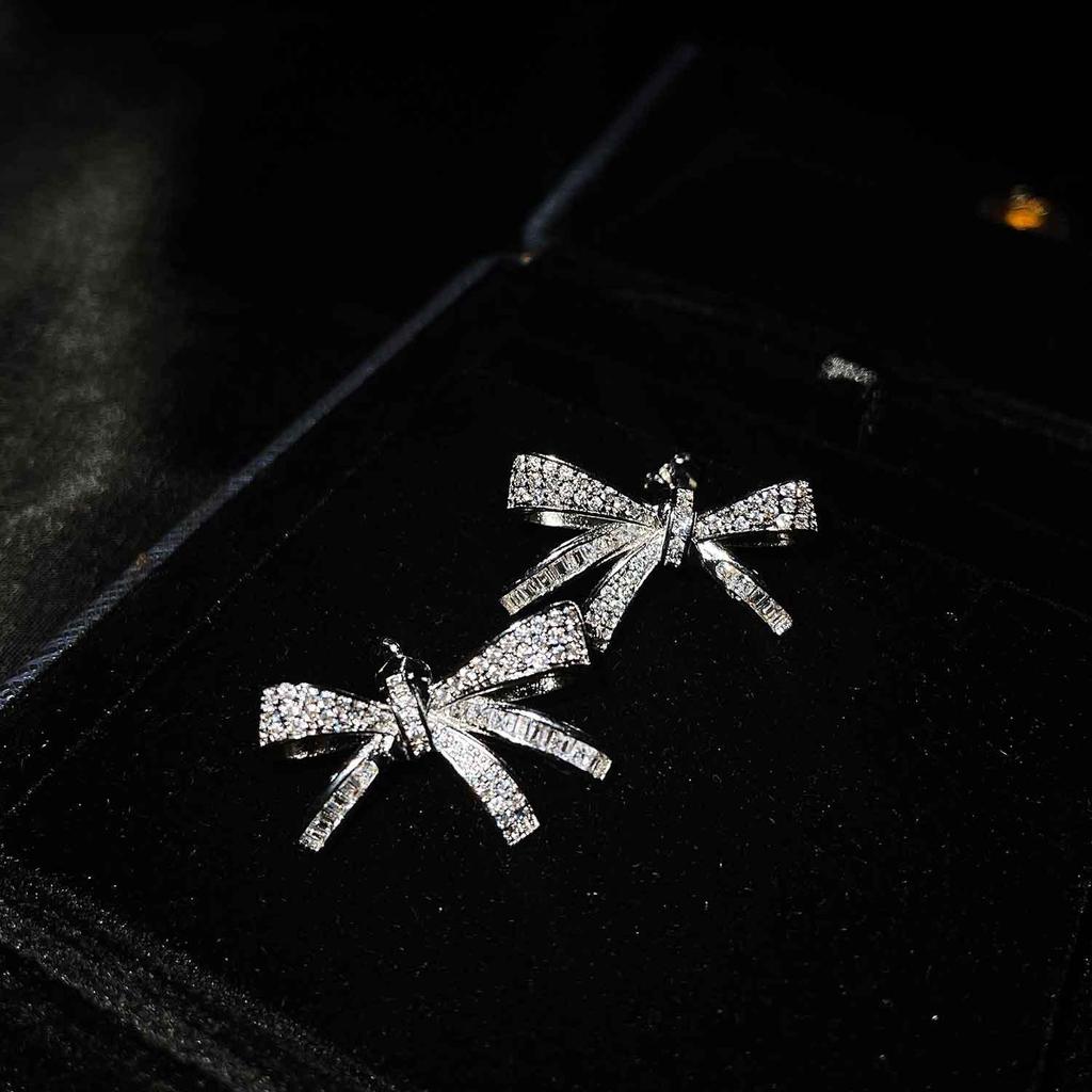 Women's Luxury Butterfly Jewelry Set: Elegant Bow Necklace & Ring