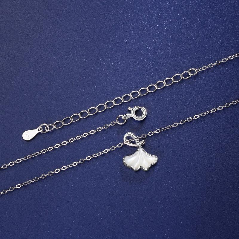 Sansheng Is Fortunate To Have Apricot Leaf Necklace Female White Fritillary Necklace Small Skirt Light Luxury Niche Design Item