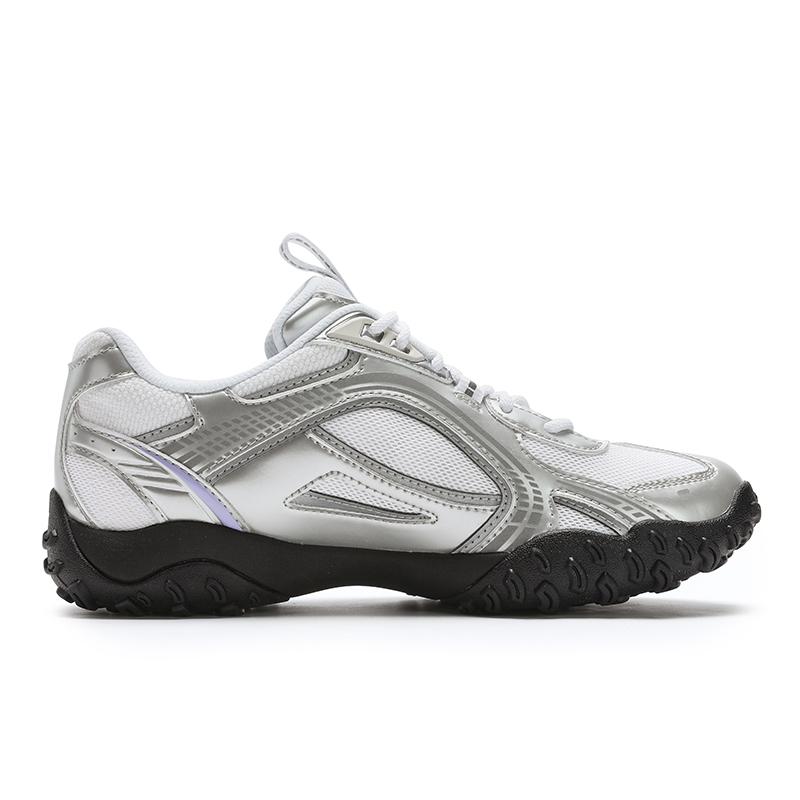 Fila Kiesel Ballerinas Mode Vielseitig Flüssig Silber Stoßdämpfend Rutschfest Low-Top Freizeitschuhe Damenschuhe Silbergrau Weiß F12W432106FSW