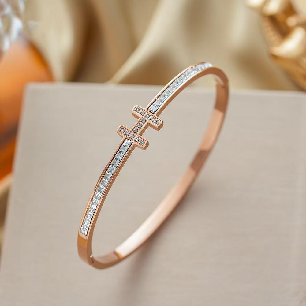 Luxurious Rose Gold Titanium Steel Bracelet with Starry Diamond Inlays & Colorfast Mother of Pearl for Women