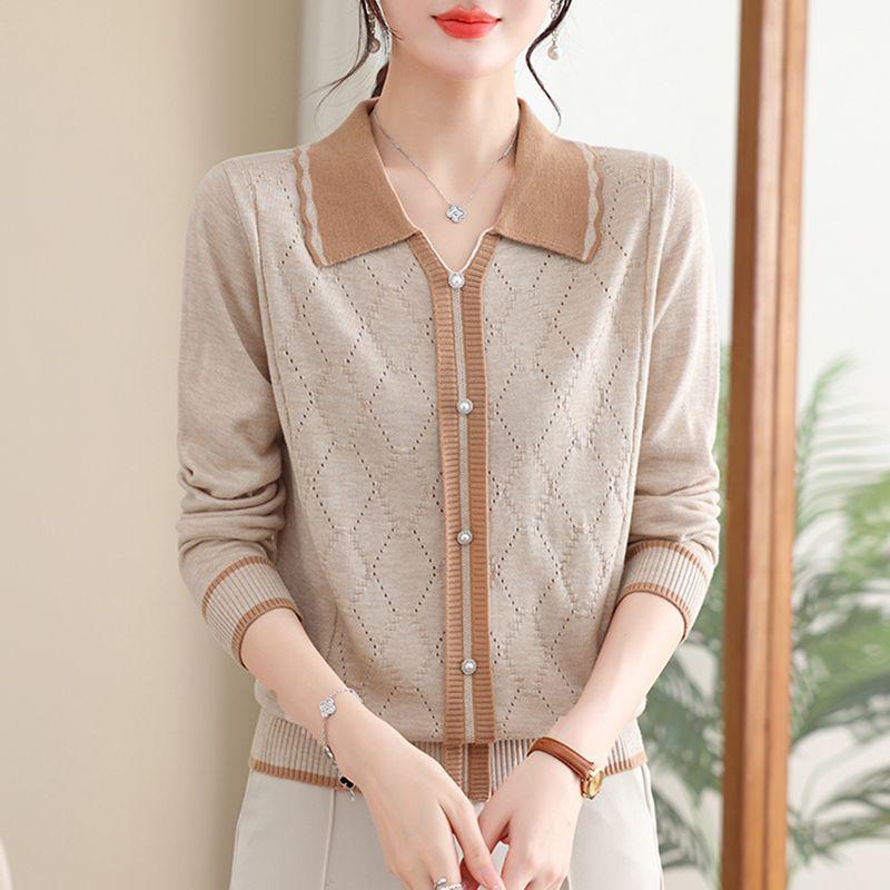 

Women s Korean-Style Casual Lapel Base Layer Long-Sleeve Jacquard Color-Block Sweater with Beaded Embellishments M
