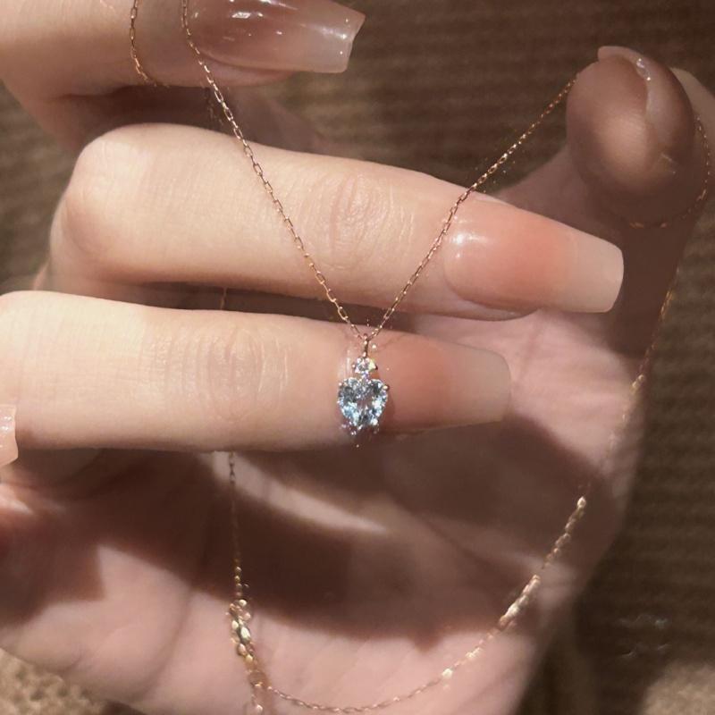 INS Style Blue Heart-Shaped Zircon Pendant Necklace for Women Simple Light Luxury New Collarbone Chain Jewelry Birthday Gift