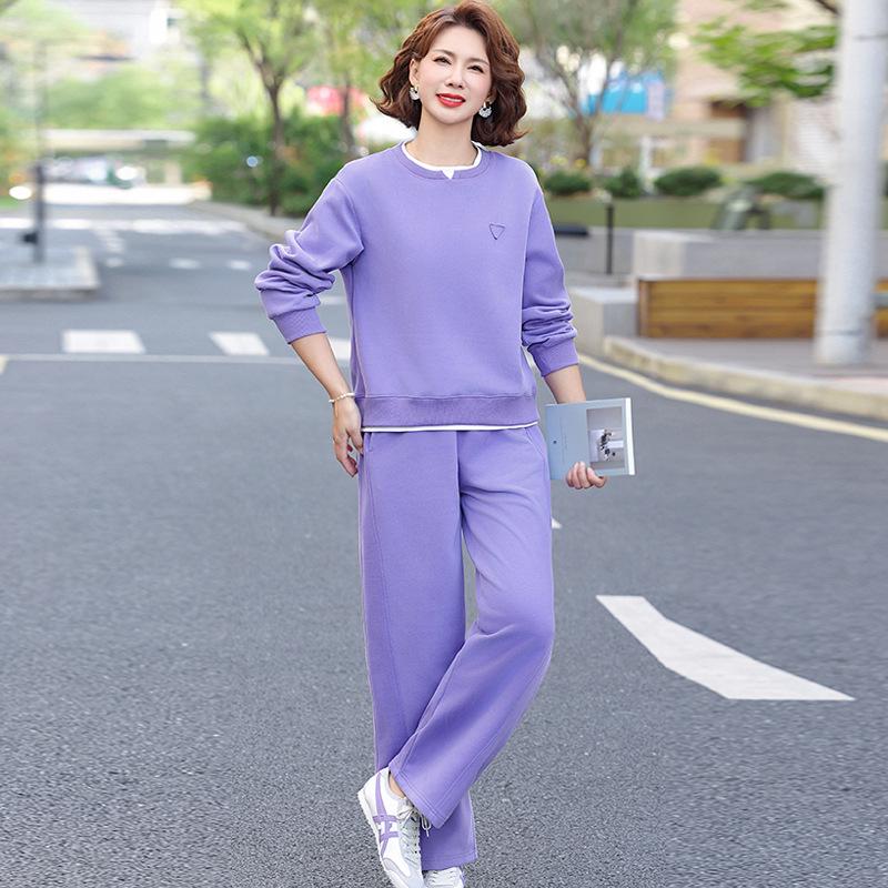 Mom's Stylish Spring Sports Set: Youthful Faux Two-Piece Hoodie & Wide-Leg Pants for Middle-Aged & Elderly Women, Loose Fit.