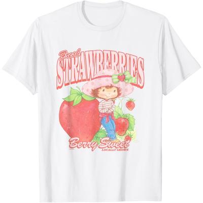 Erdbeerkuchen-T-Shirt mit frischen Erdbeeren und süßem Beerenmotiv im Retro-Stil