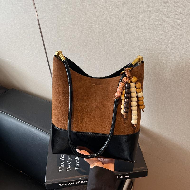 Suede bag women's large capacity autumn and winter shoulder mother bag retro commuter bucket bag