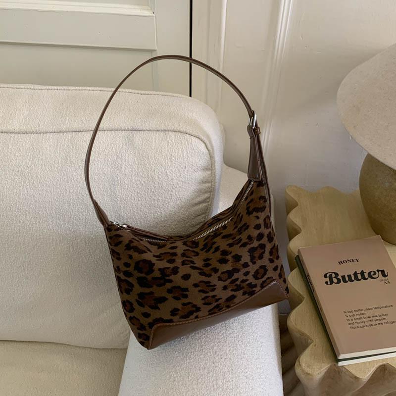 Casual Retro Fashion Handbag Women's 2025 Autumn New High-end Texture Foreign Style Versatile Shoulder Messenger Bag