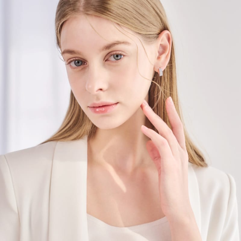 GEIGER Jewelry Cubic One-Touch Silver Earrings GISVEE020