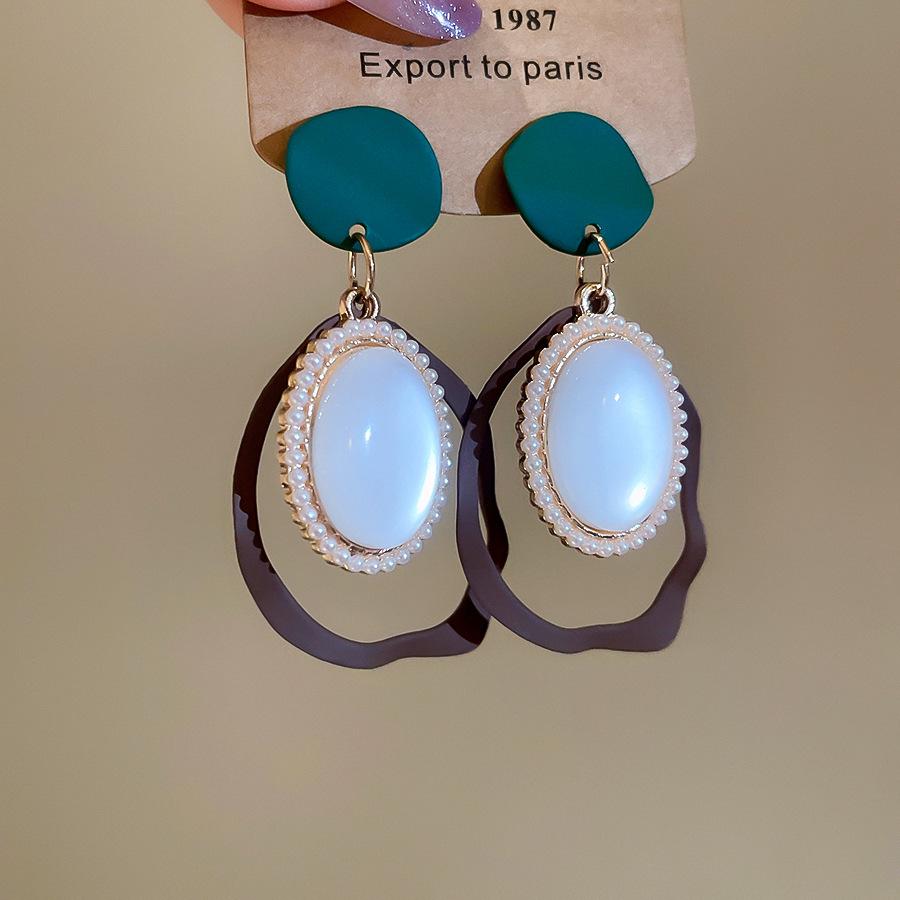 Luxuriöse Rote Blume Quastenohrringe: Stilvolle, Hochwertige Statement-Ohrstecker für Damen