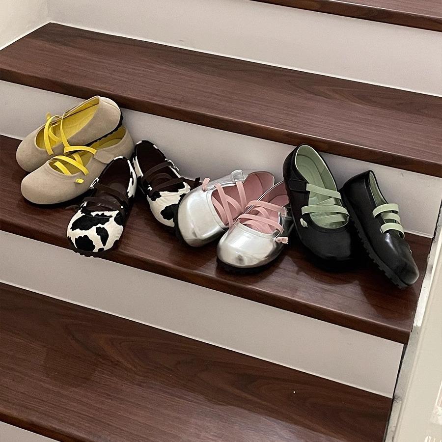 

Galoa~ Xiaoxiangfeng пуховые туфли одинарные женские весенние и осенние новые ретро квадратная головка, неглубокая мягкая подошва, одна педаль плоская подошва 35