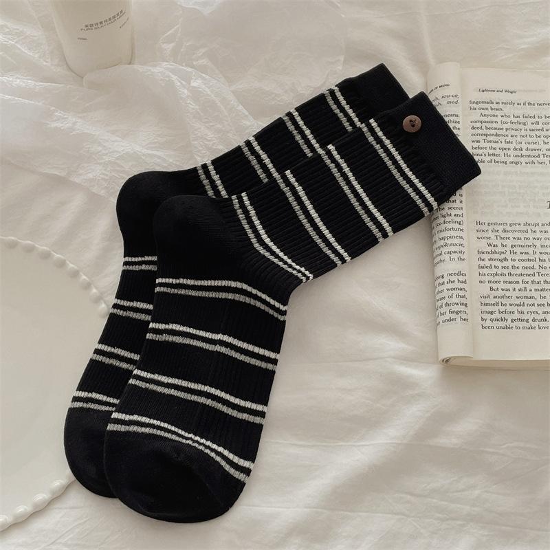 Autumn and Winter, Slightly Pressed Heel Button Pure Cotton Mid-calf Socks, Girls' School Style Pile Socks, Vertical Striped Long Calf Socks