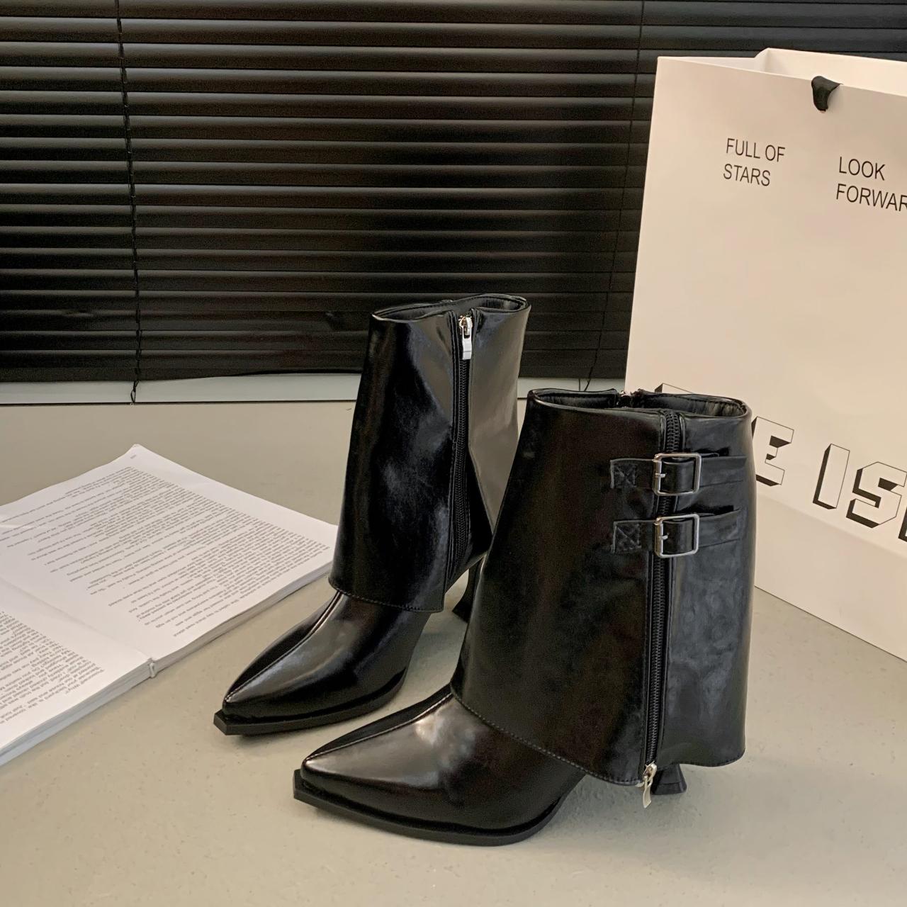 

Metal Buckle Mix Color Ankle Boots Women 2025 Autumn Sexy Pointed Toe Medium Heel Modern Boots Y2K Silver Designer Shoes 40 чёрный