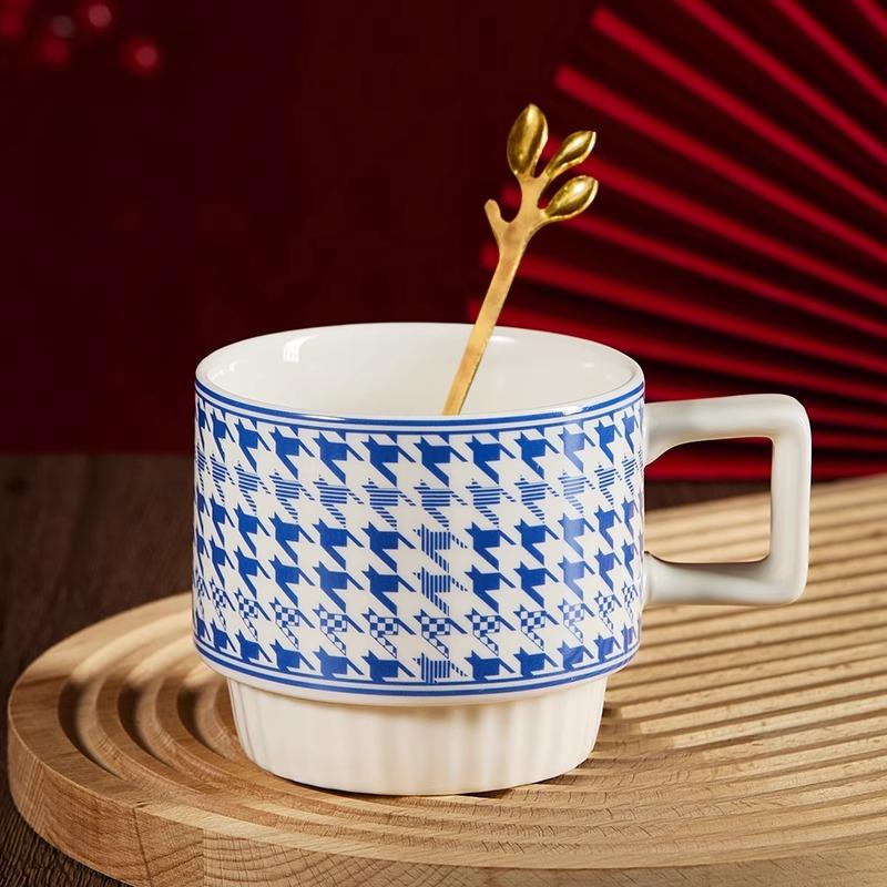Nordic Houndstooth Ceramic Mug – Retro Coffee Cup with Handle, Spoon Classic Pattern, 400ml