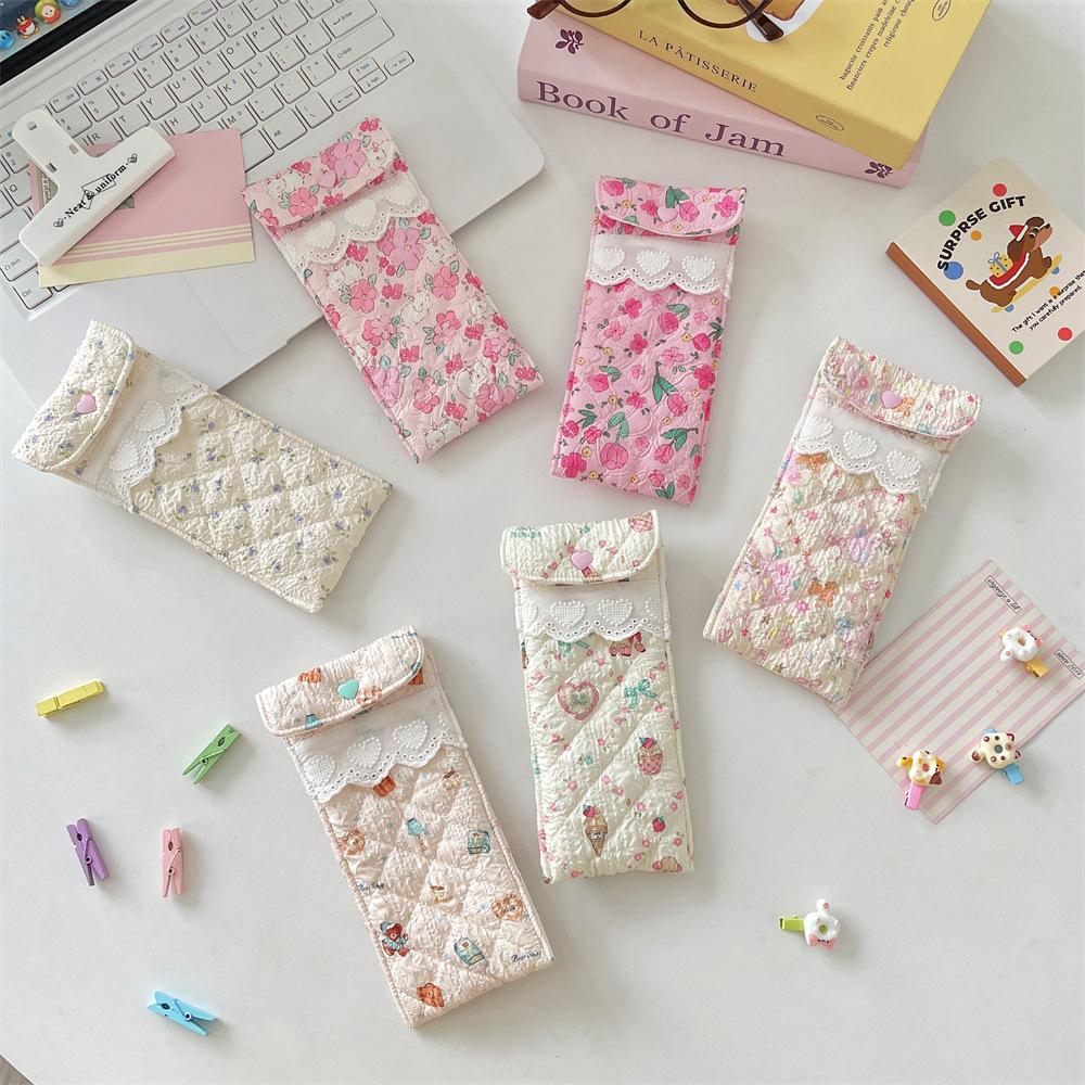 Kawaii Quilted Glasses Bag Cute Cartoon Eyeglasses Pouch Soft Cotton Sunglasses Case With Heart Button Lace For Women Girls